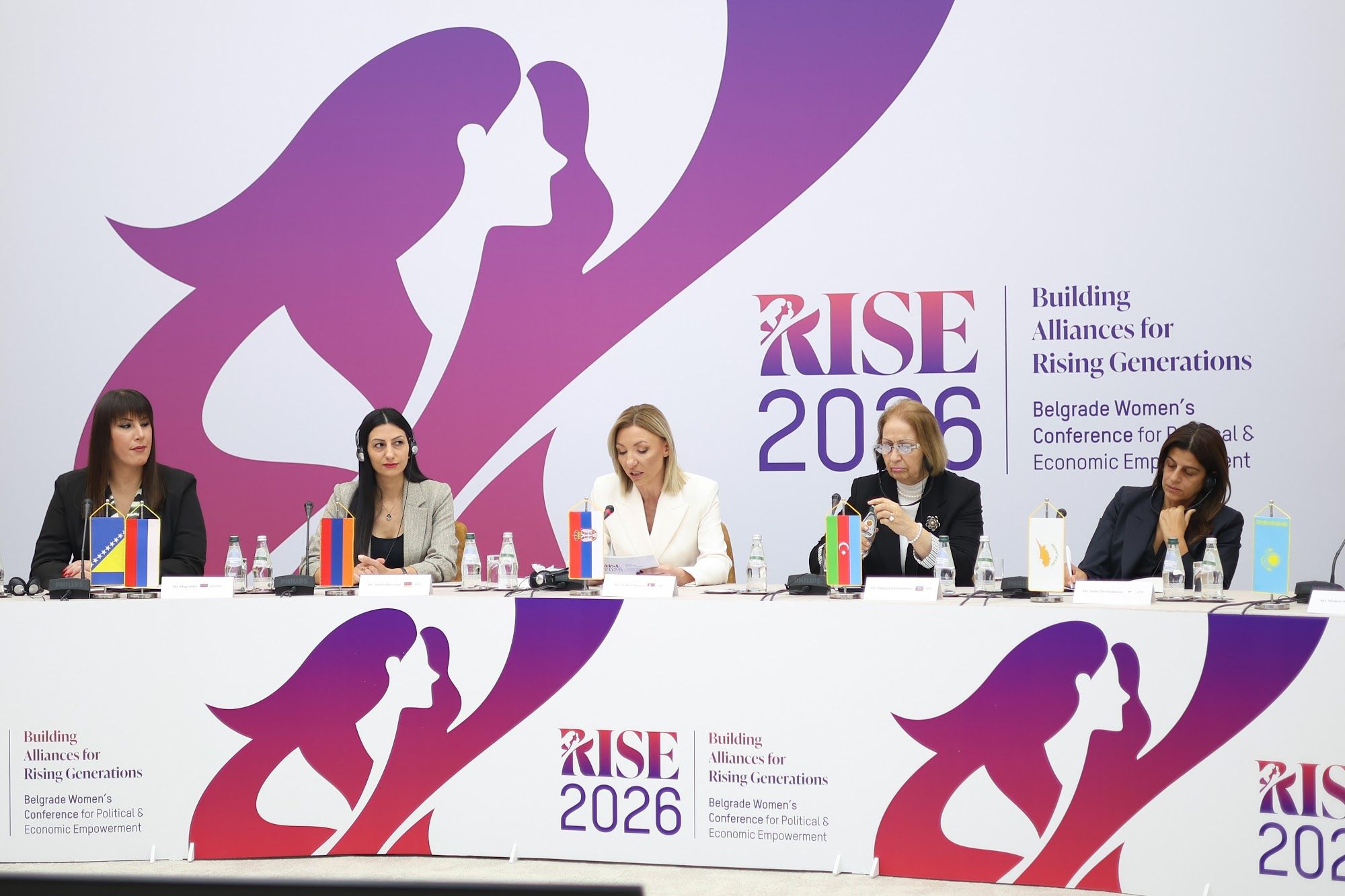 Roundtable — photograph 19 of 139, RISE 2026