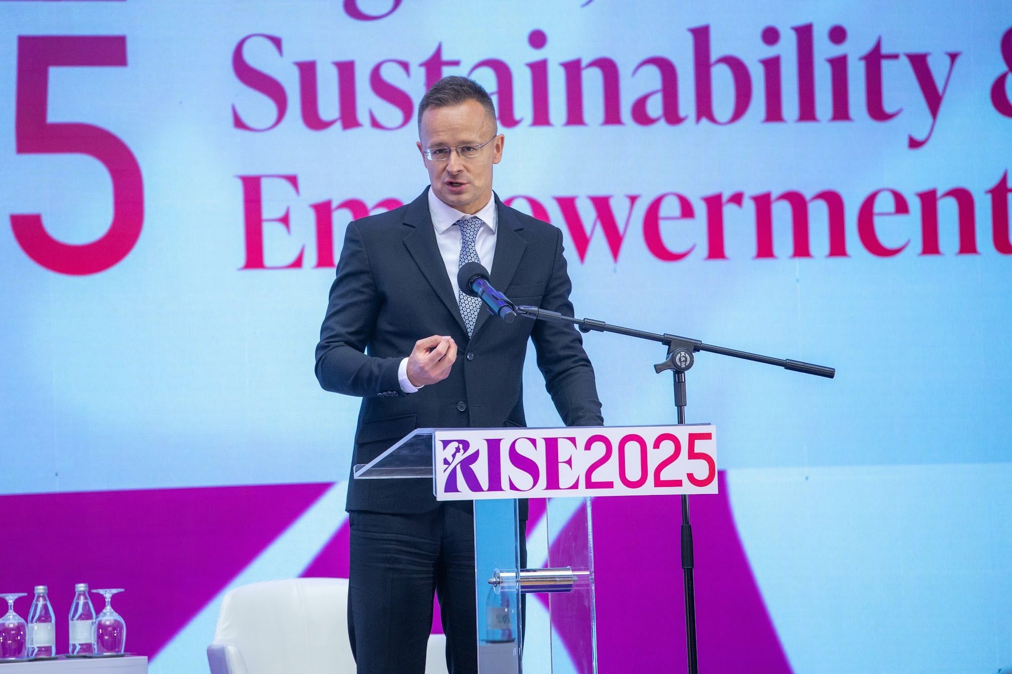 Distinguished speakers: Péter Szijjártó — photograph 1 of 25, RISE 2025
