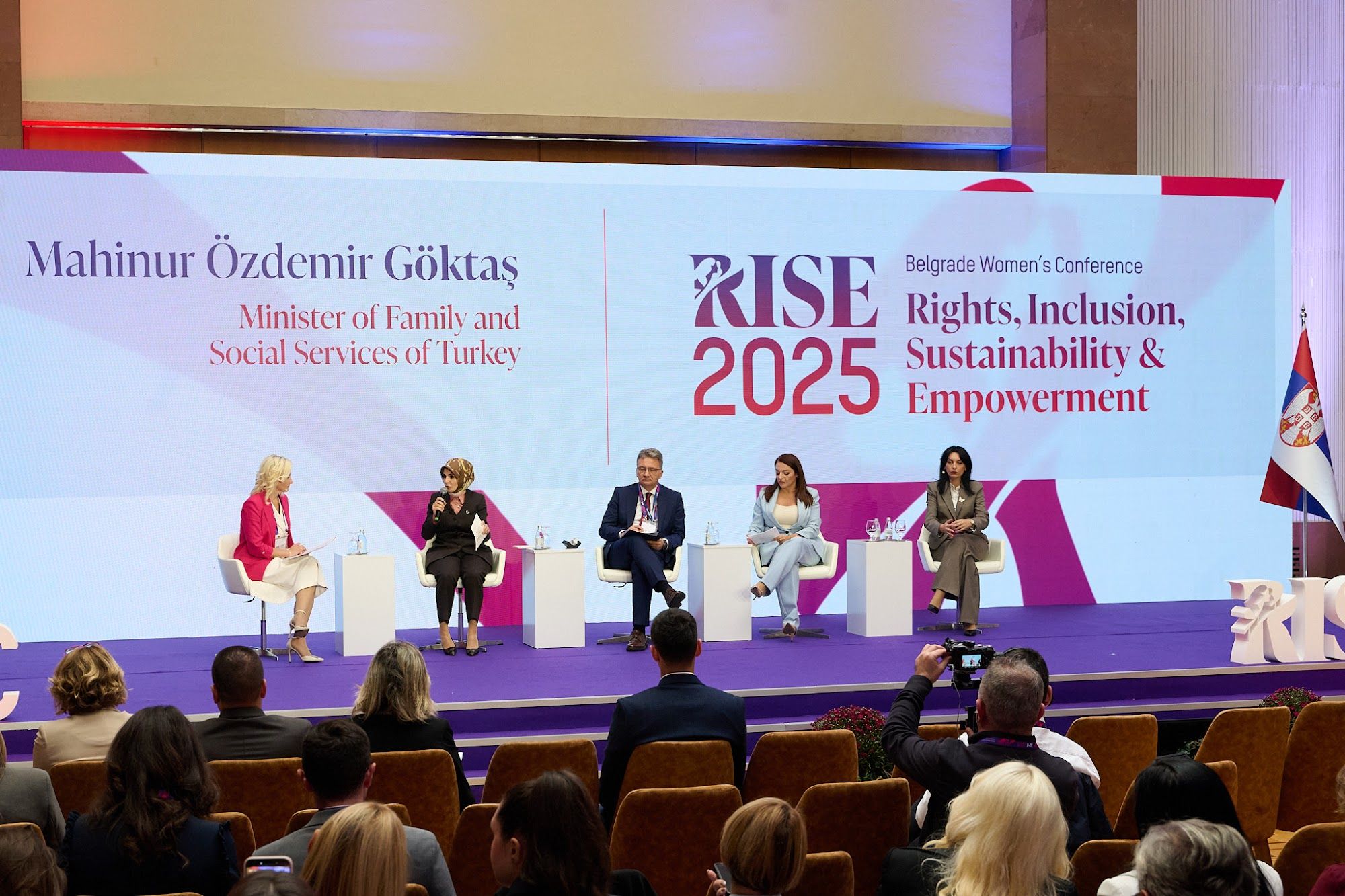 Panel 1 — photograph 15 of 27, RISE 2025